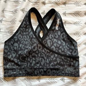 gymshark adapto cheetah print seamless sports bra